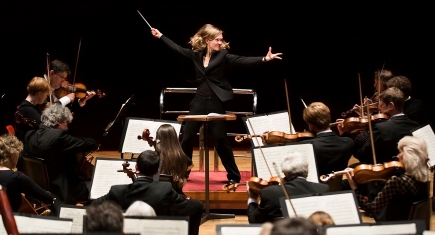 Mirga Gražinytė-Tyla conducts the City of Birmingham Symphony Orchestra Mirga Gražinytė-Tyla conducts the City of Birmingham Symphony Orchestra